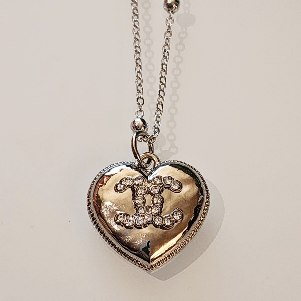 Silver Designer Charm Finding on 24K White GF Satellite Chain, 18" Long - Picture 1 of 4